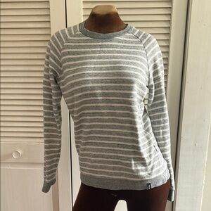 Finisterre UK Gray and White Striped Terry Top Sweatshirt Size 10 Small